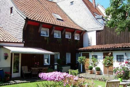 Altes Tageloehnerhaus Von 1510 Mit Garten Und Parkplatz Goslar Exteriér fotografie